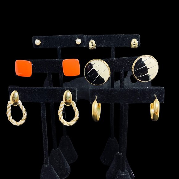 Unbranded Jewelry - Lot of 6 Gold Tone Pierced Earrings (4841)